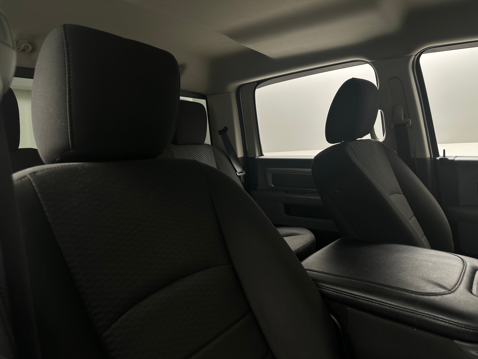 Thumbnail: 2020 RAM 1500 Classic - 2