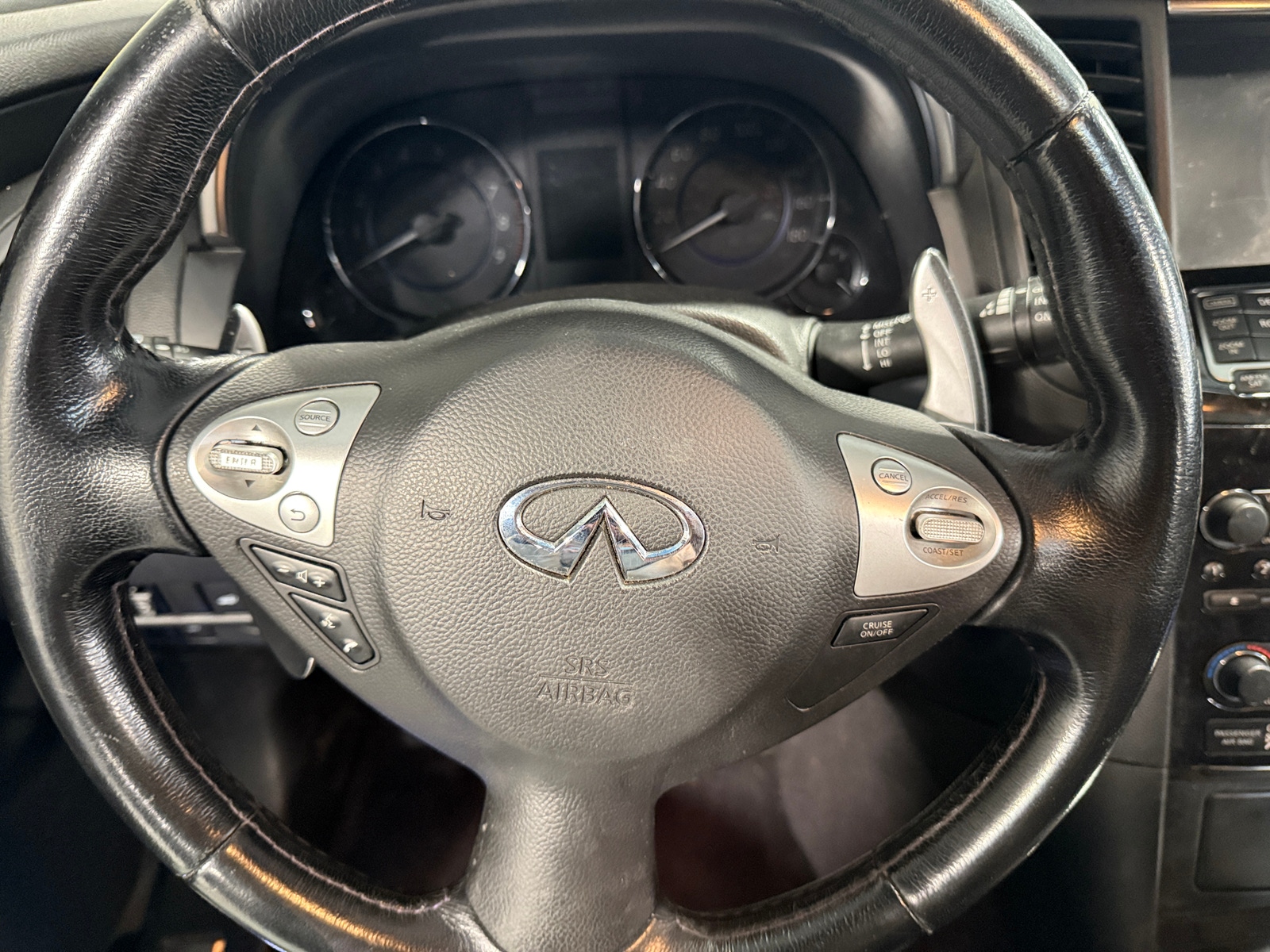 Thumbnail: 2016 INFINITI QX70 - 4