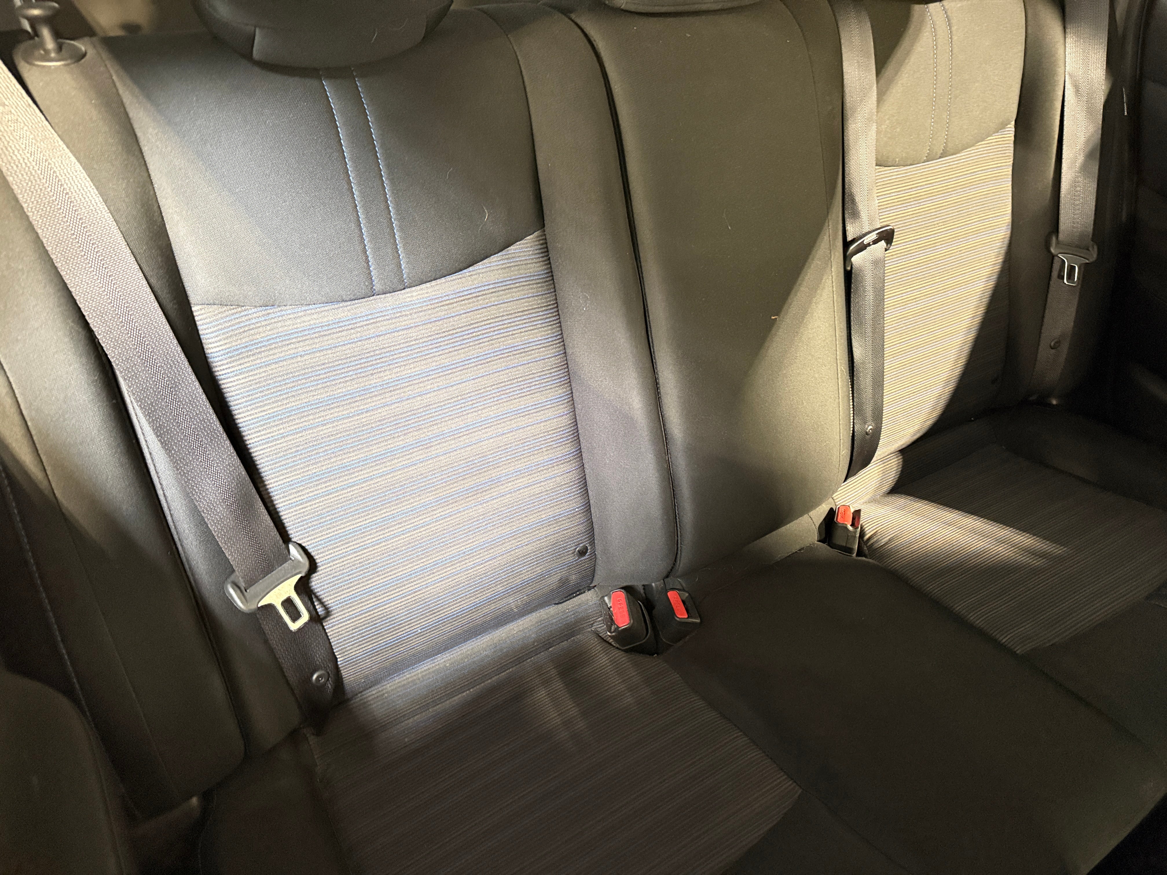 Used 2020 Nissan Leaf SV with VIN 1N4AZ1CP8LC306929 for sale in Oak Creek, WI