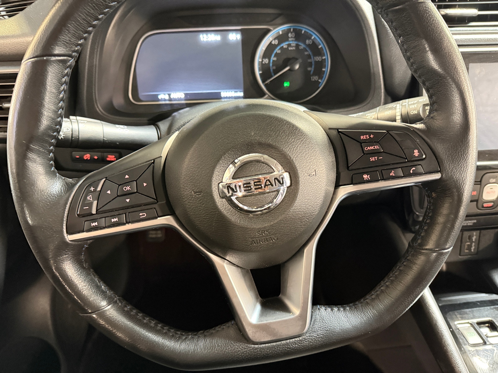 Thumbnail: 2020 Nissan Leaf - 5