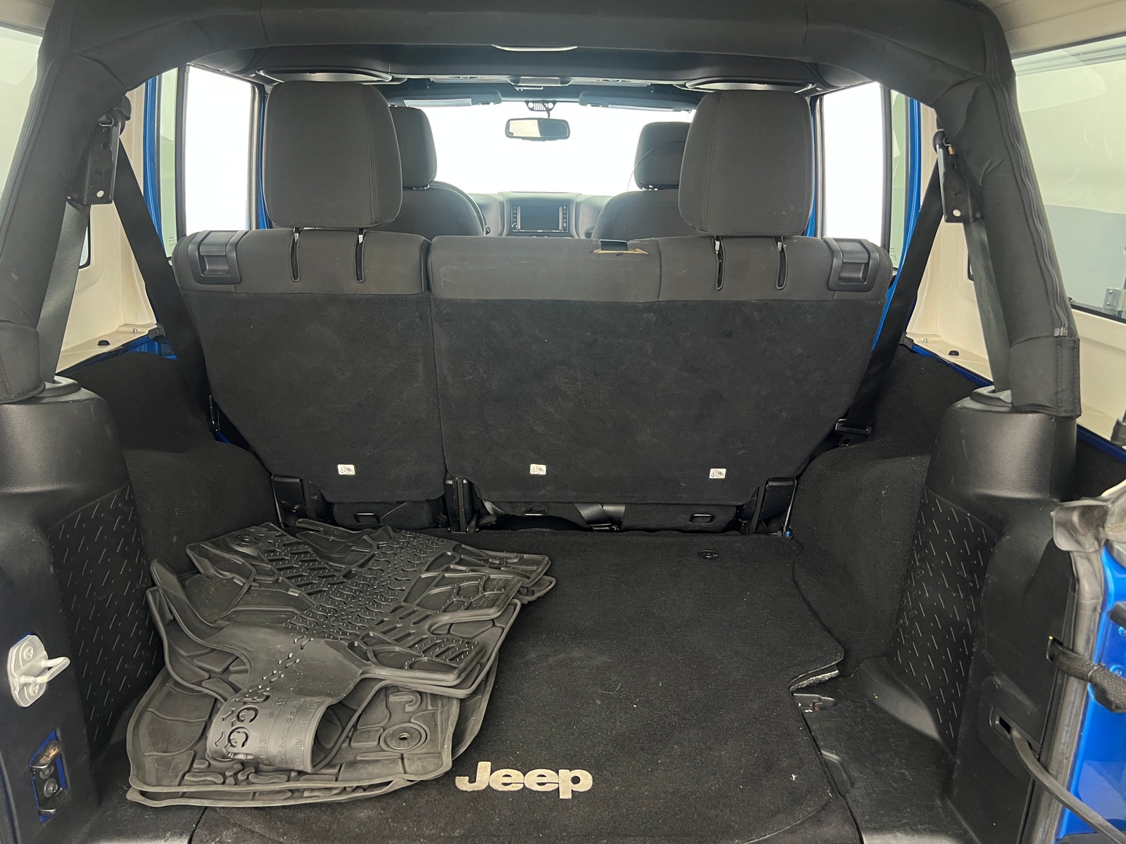 Thumbnail: 2016 Jeep Wrangler - 7