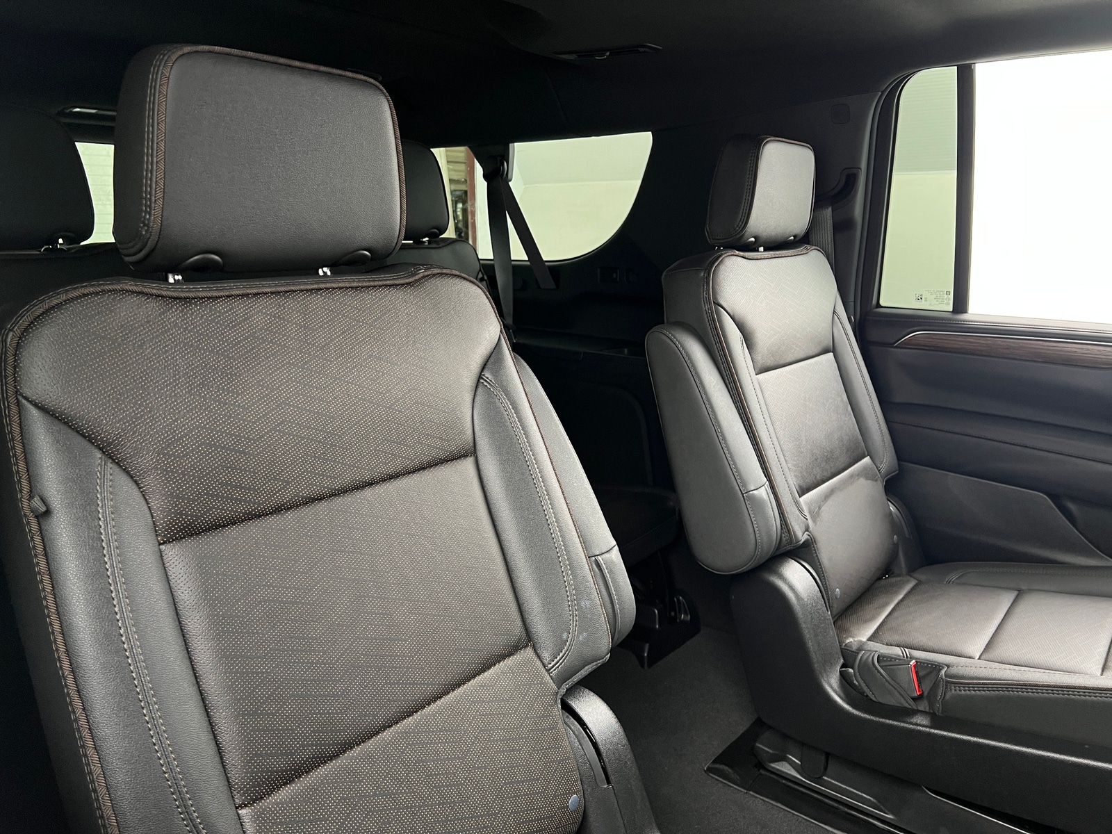 Thumbnail: 2024 Chevrolet Suburban - 5