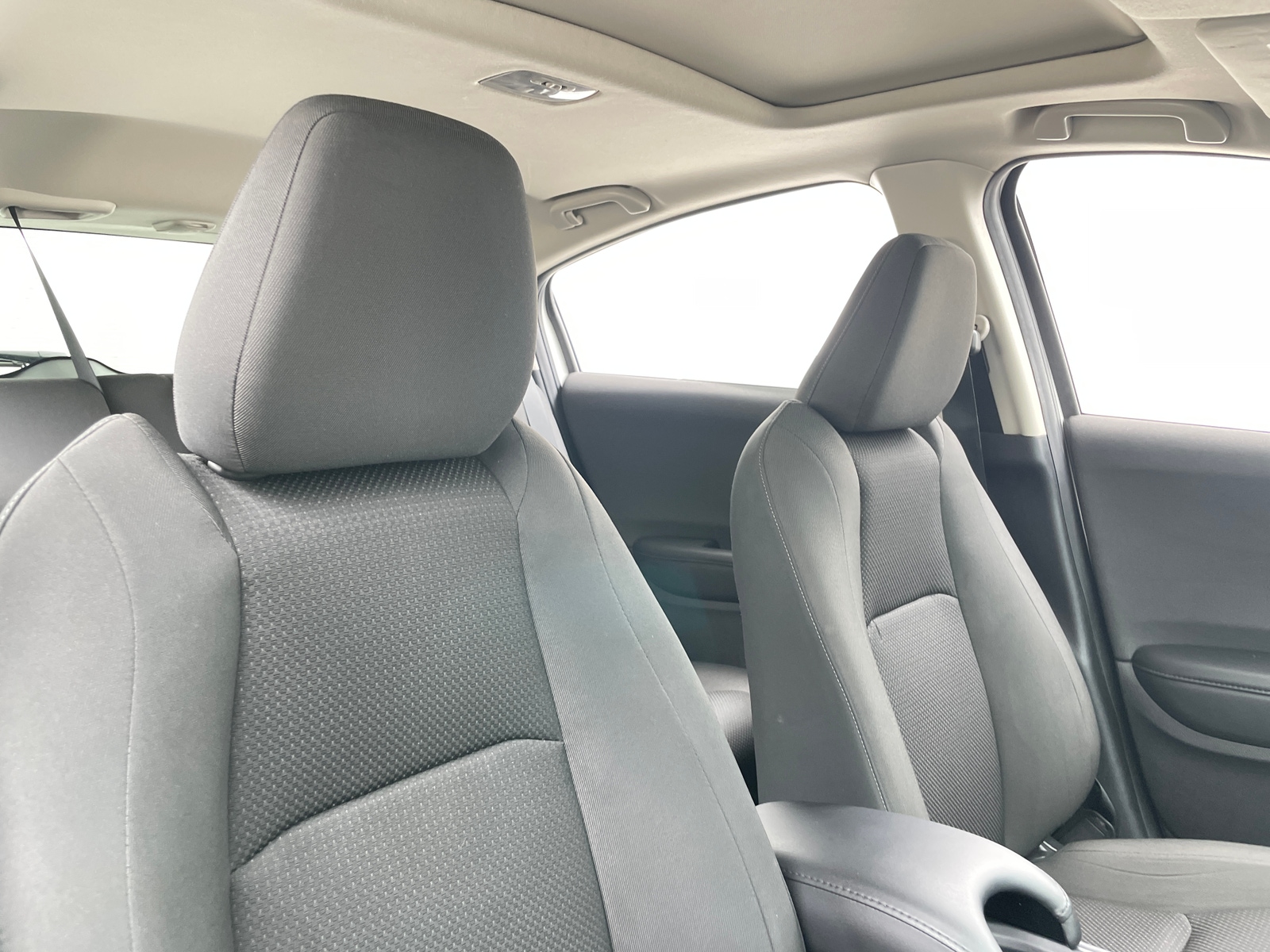 Thumbnail: 2022 Honda HR-V - 2