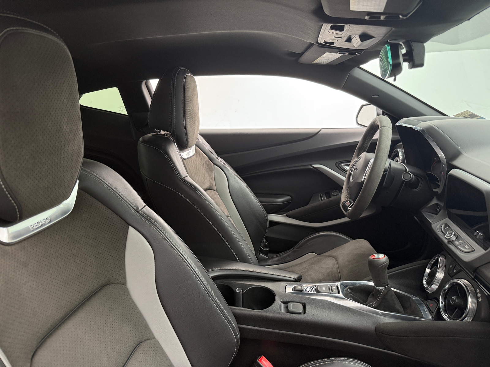 Thumbnail: 2018 Chevrolet Camaro - 2