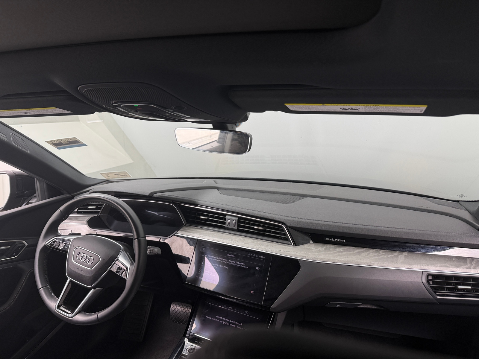 Thumbnail: 2024 Audi Q8 e-tron - 2