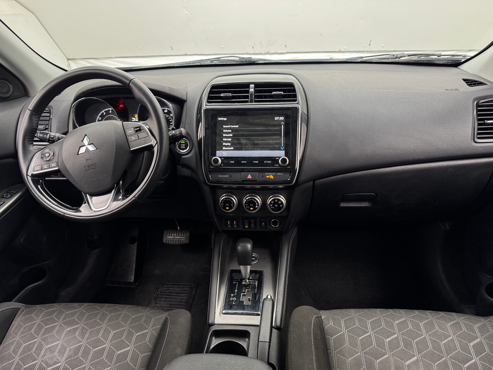 Thumbnail: 2021 Mitsubishi Outlander Sport - 3