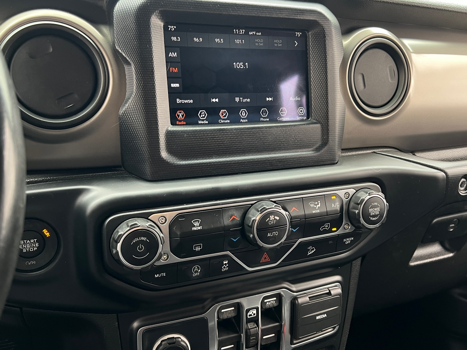 Thumbnail: 2018 Jeep Wrangler - 4