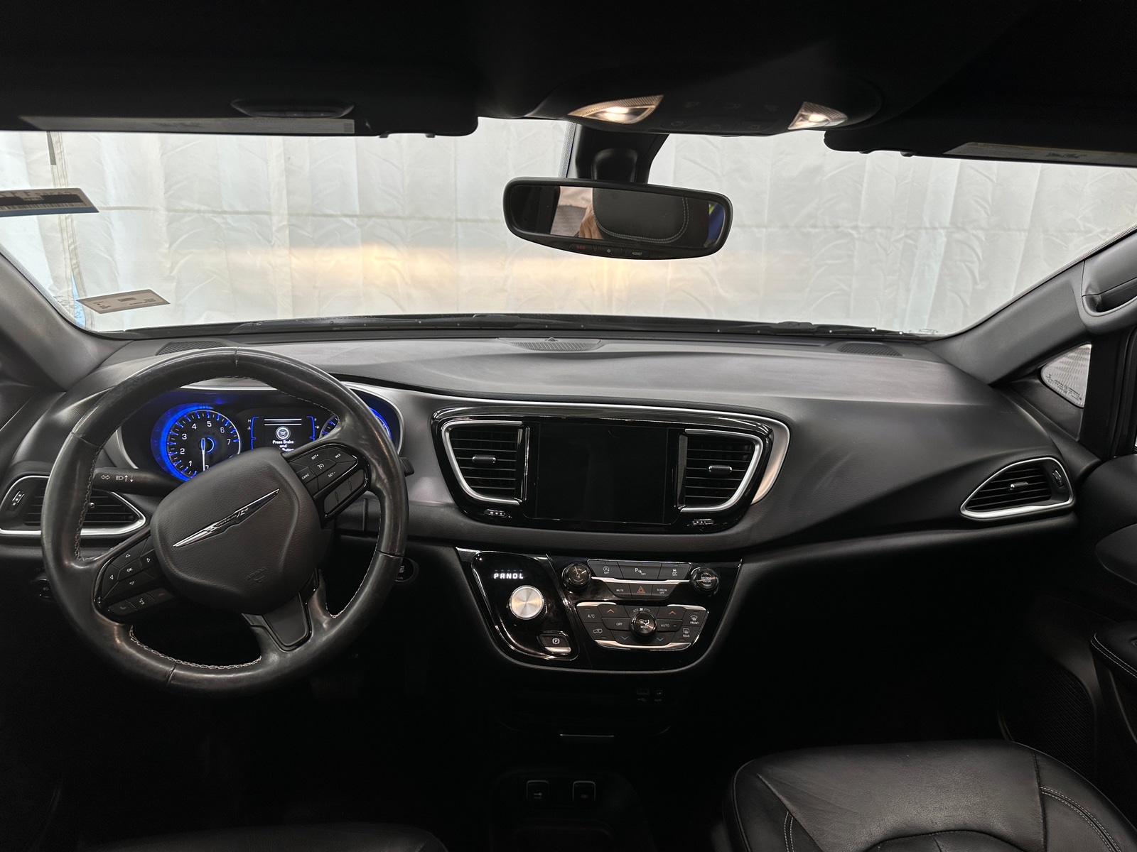 Thumbnail: 2019 Chrysler Pacifica - 2