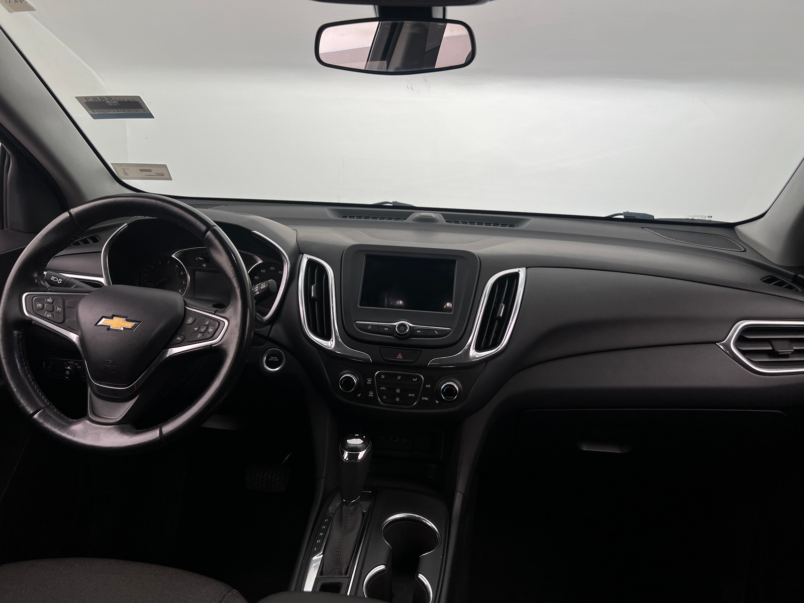 Thumbnail: 2019 Chevrolet Equinox - 3