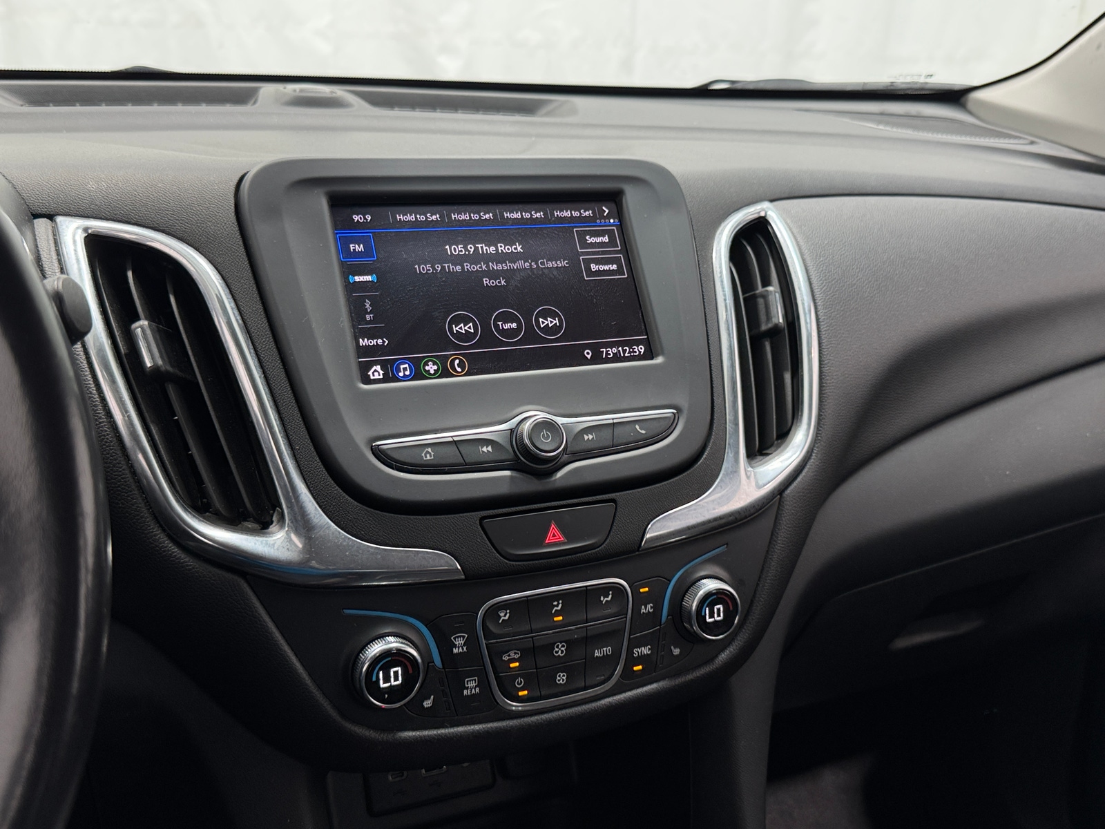 Thumbnail: 2020 Chevrolet Equinox - 4
