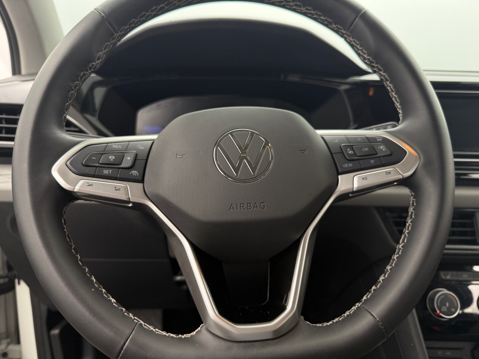 Thumbnail: 2024 Volkswagen Taos - 5