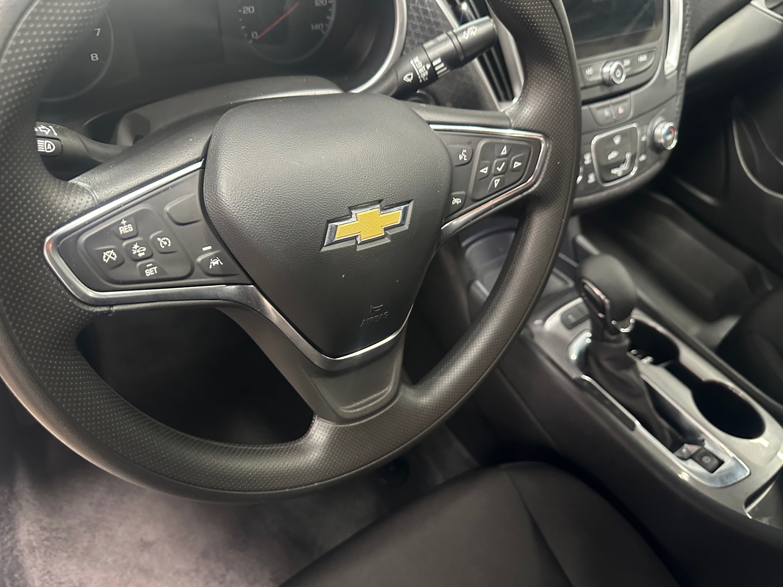 Thumbnail: 2024 Chevrolet Malibu - 5