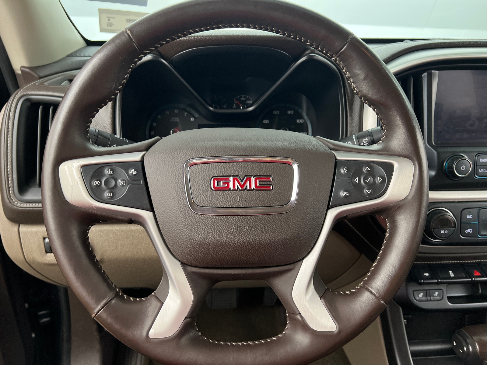 Thumbnail: 2018 GMC Canyon - 4