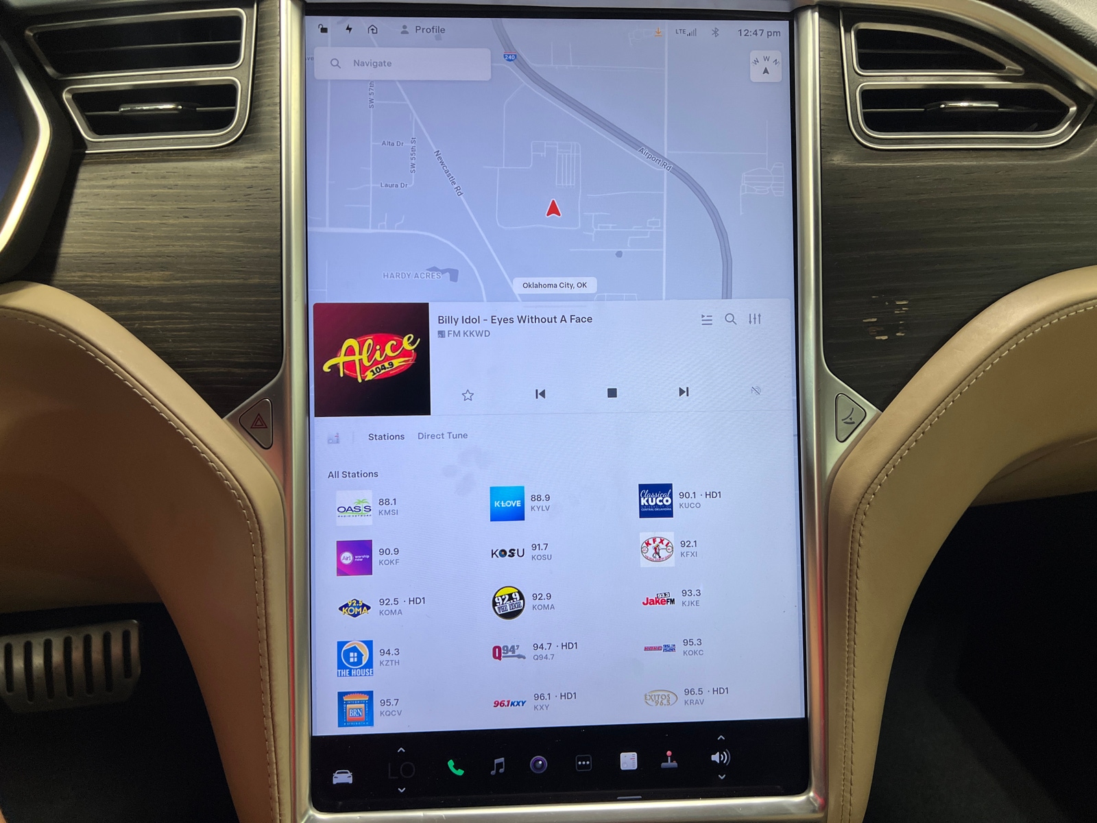 Thumbnail: 2014 Tesla Model S - 3
