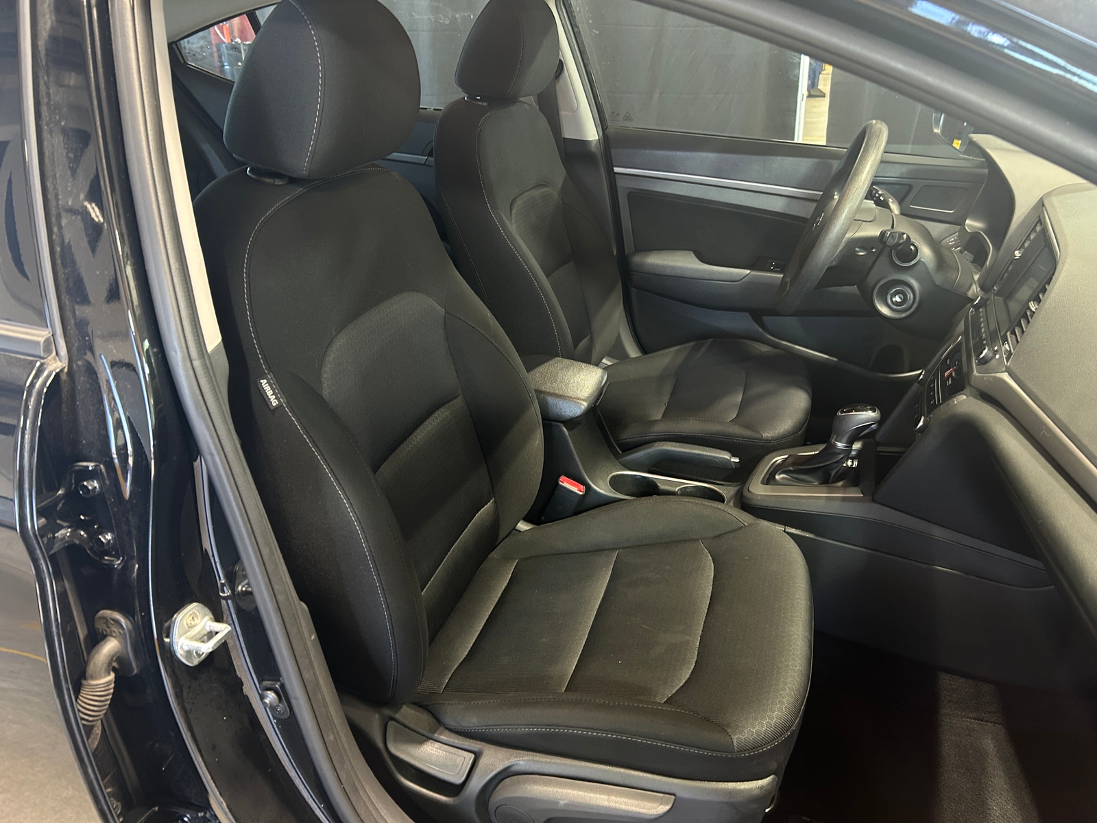 Thumbnail: 2018 Hyundai Elantra - 2