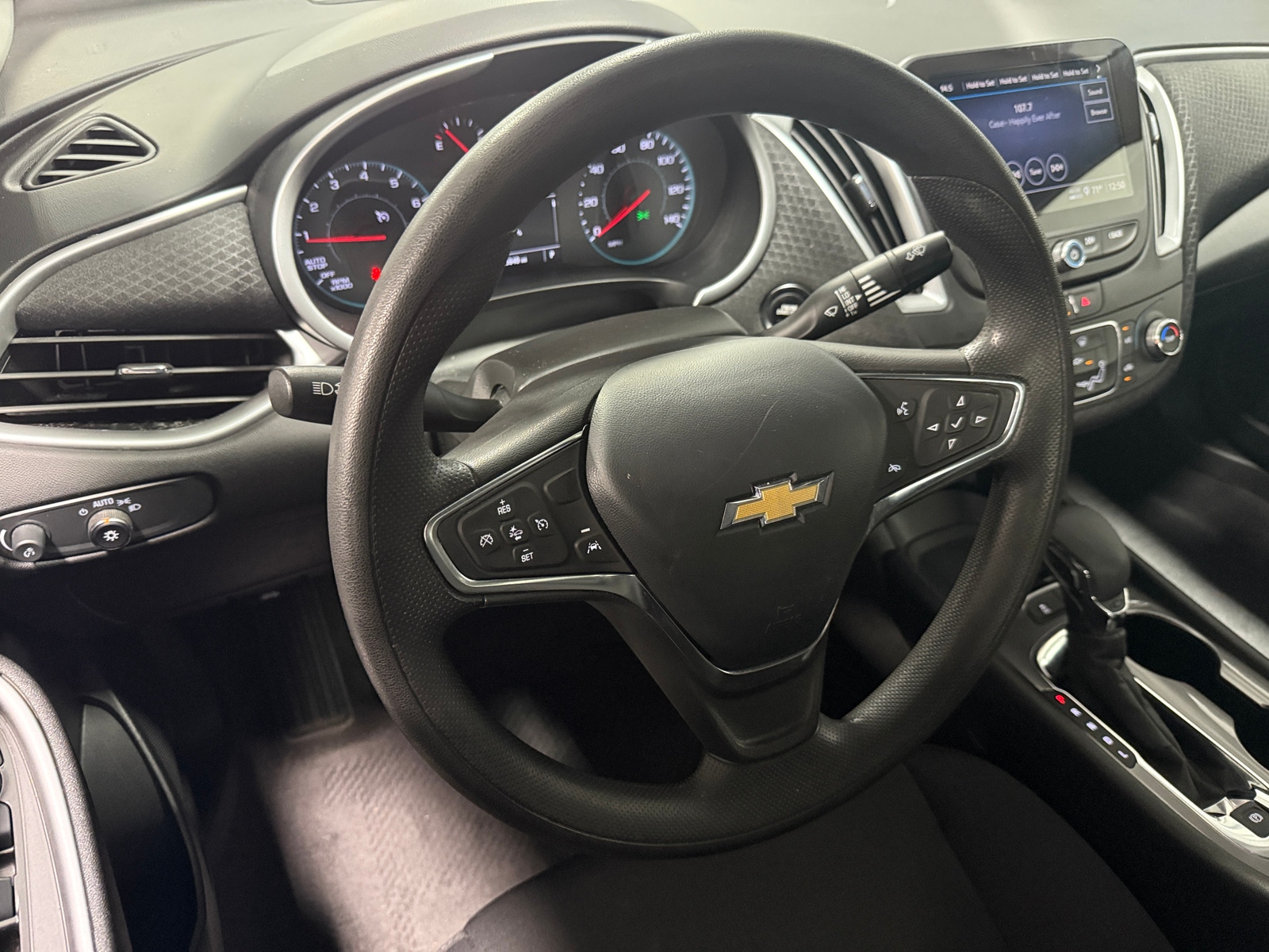 Thumbnail: 2023 Chevrolet Malibu - 5