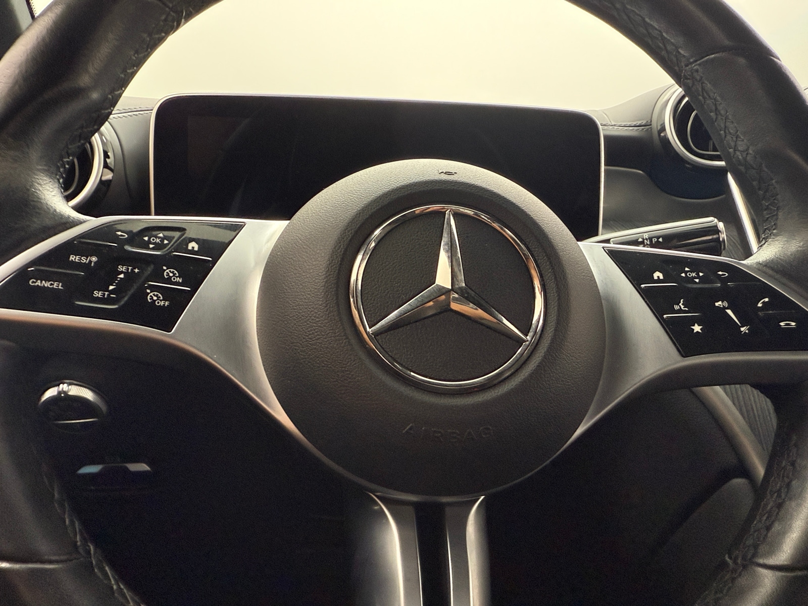 Thumbnail: 2024 Mercedes-Benz GLC - 4