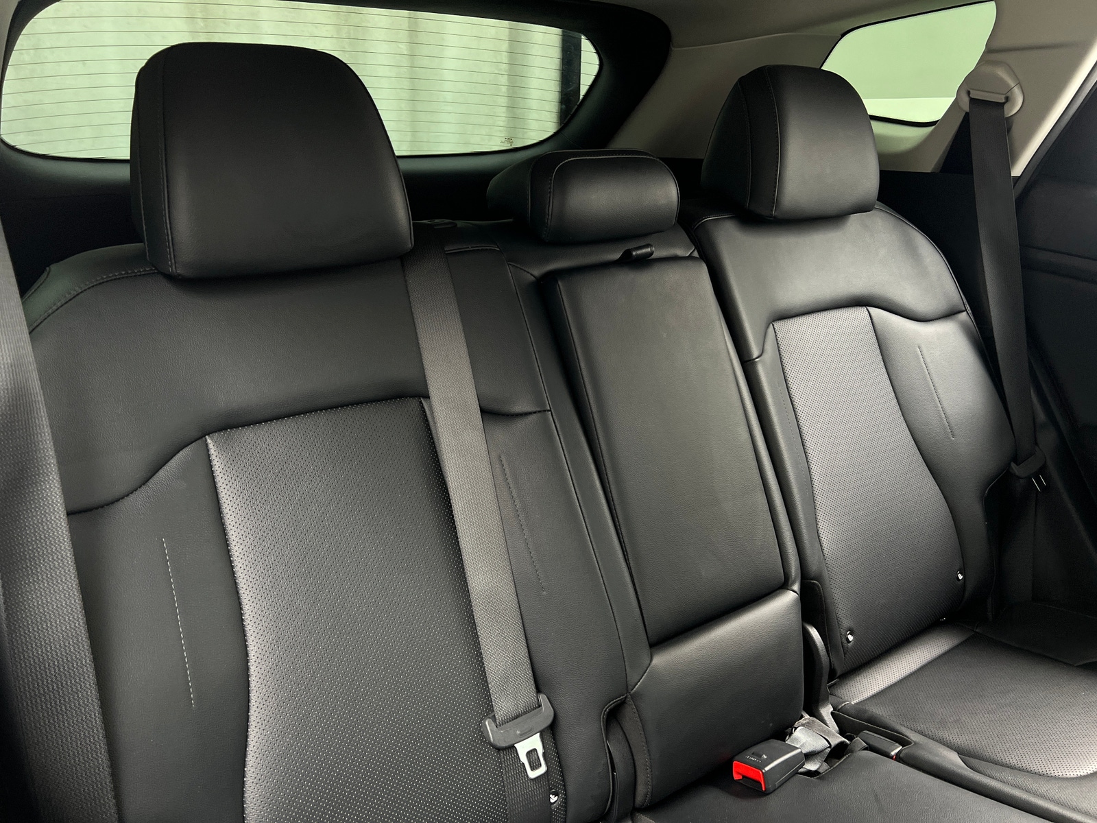 Thumbnail: 2023 Kia Sportage - 5