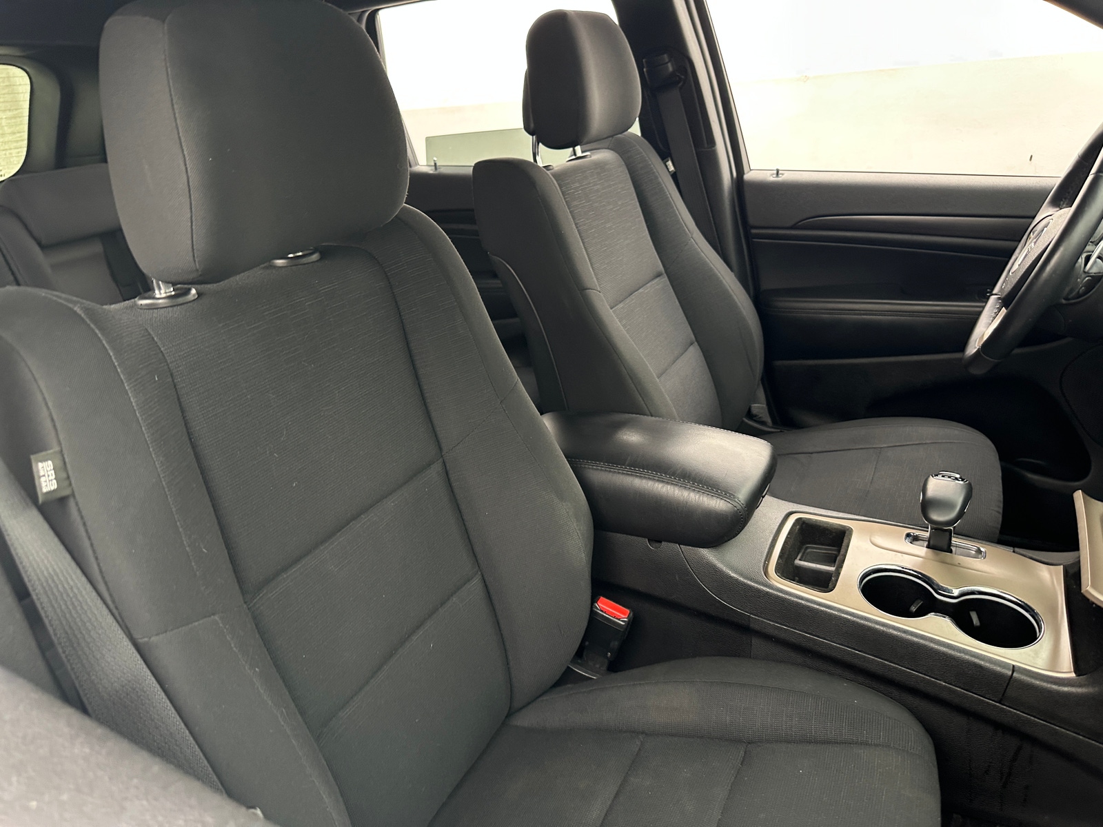 Thumbnail: 2015 Jeep Grand Cherokee - 2