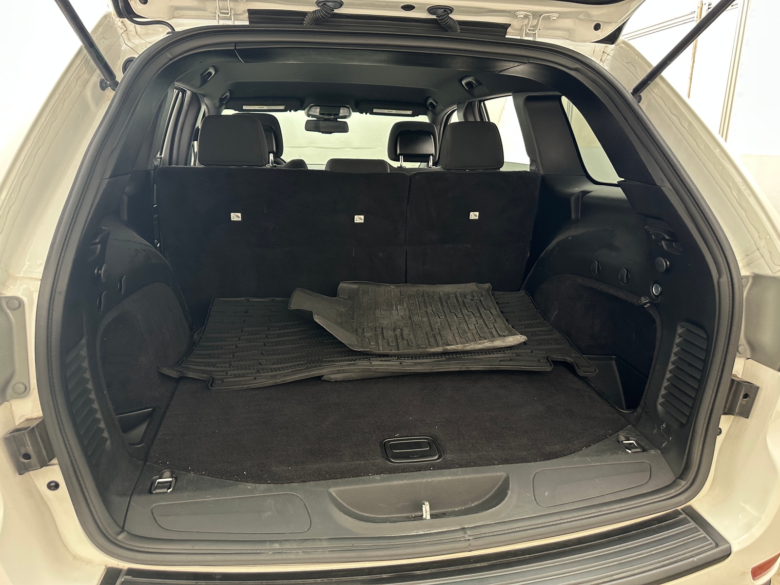 Thumbnail: 2015 Jeep Grand Cherokee - 7