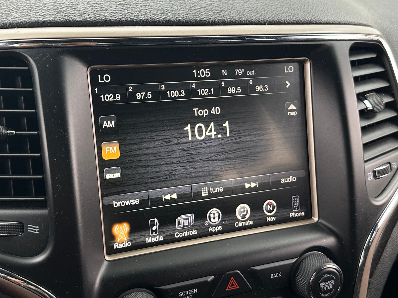 Thumbnail: 2015 Jeep Grand Cherokee - 4
