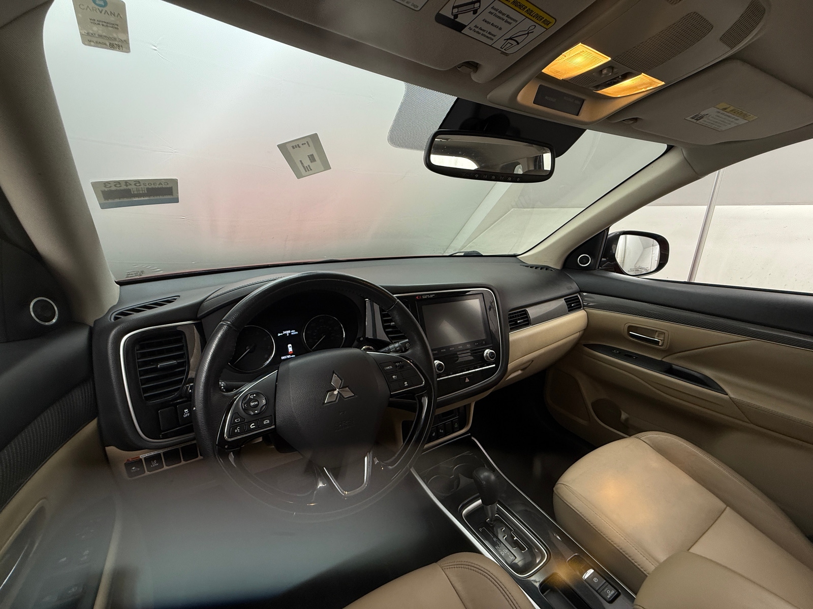 Thumbnail: 2020 Mitsubishi Outlander - 2