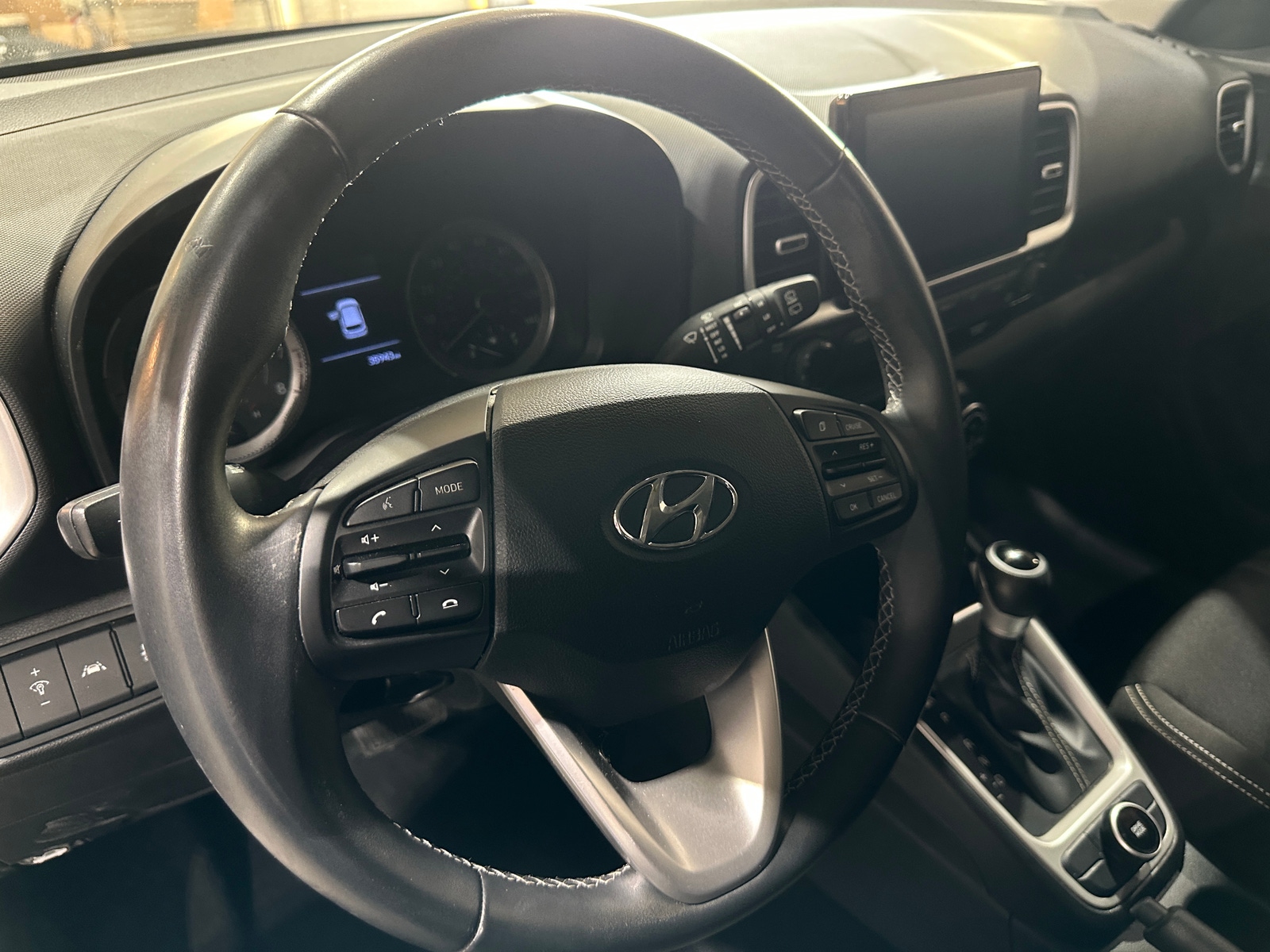 Thumbnail: 2022 Hyundai Venue - 5