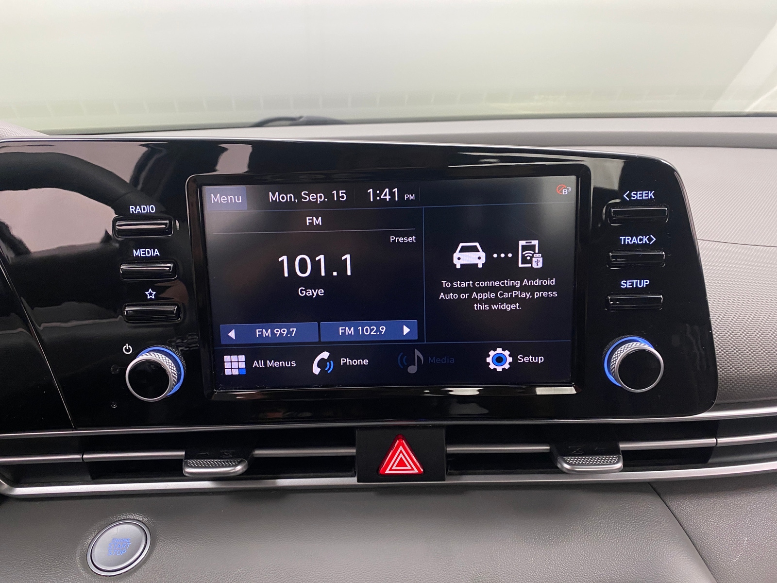 Thumbnail: 2021 Hyundai Elantra - 4