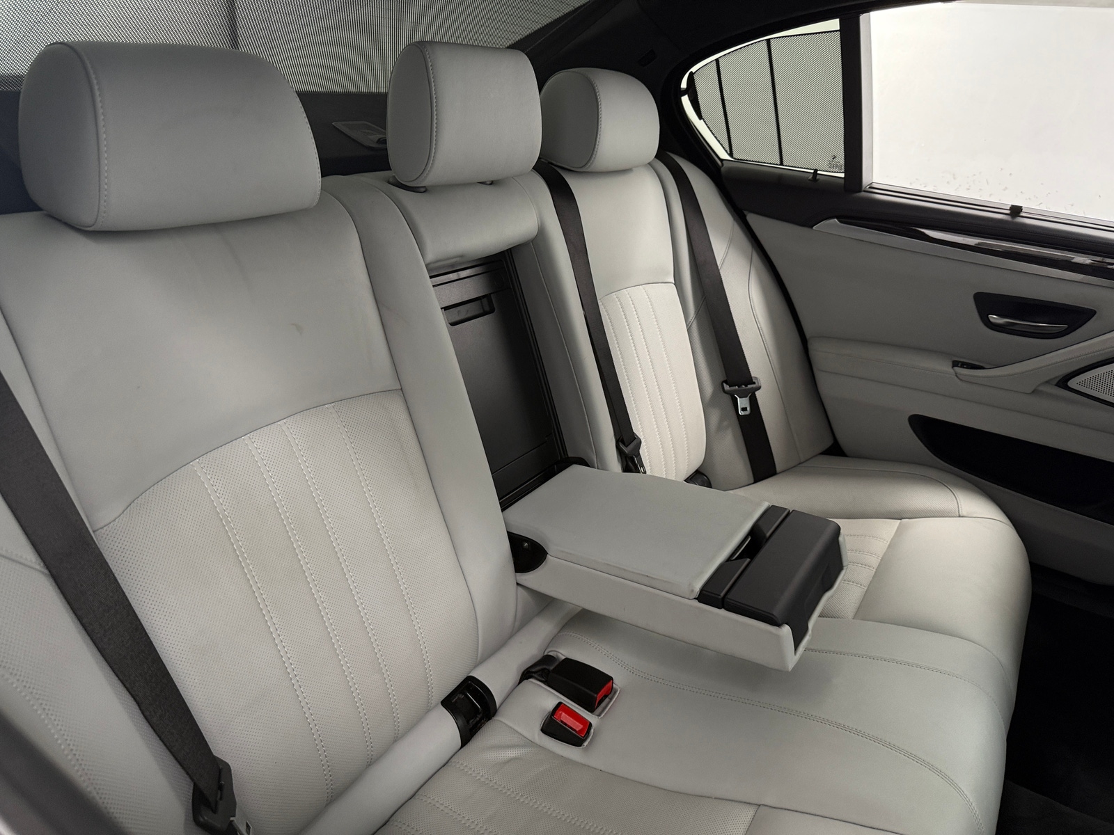 Thumbnail: 2014 BMW M5 - 5