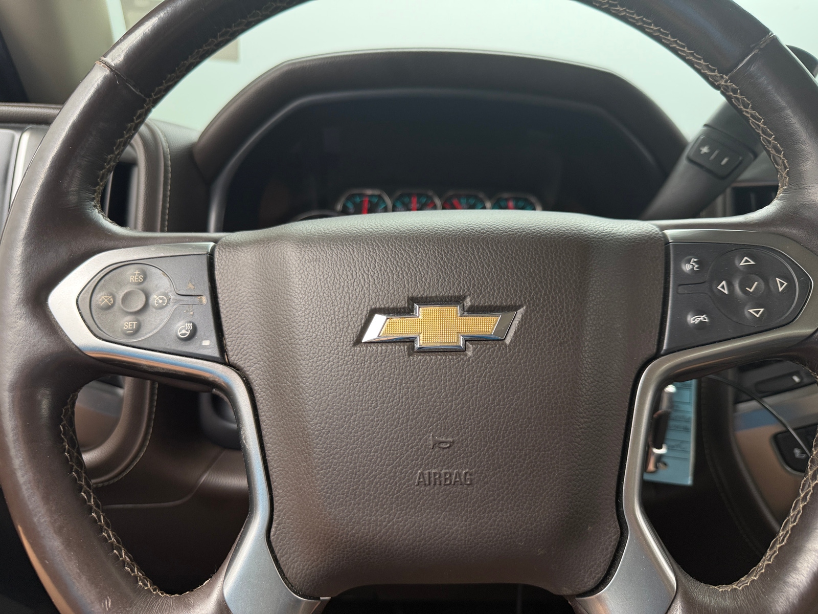 Thumbnail: 2017 Chevrolet Silverado 1500 - 4