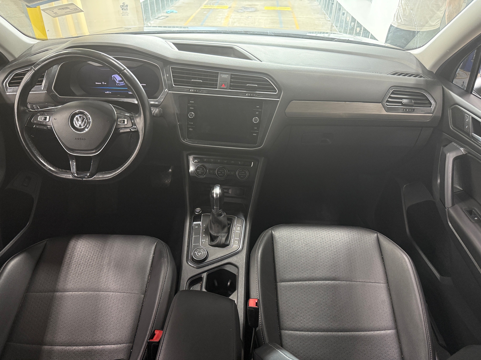 Thumbnail: 2019 Volkswagen Tiguan - 2