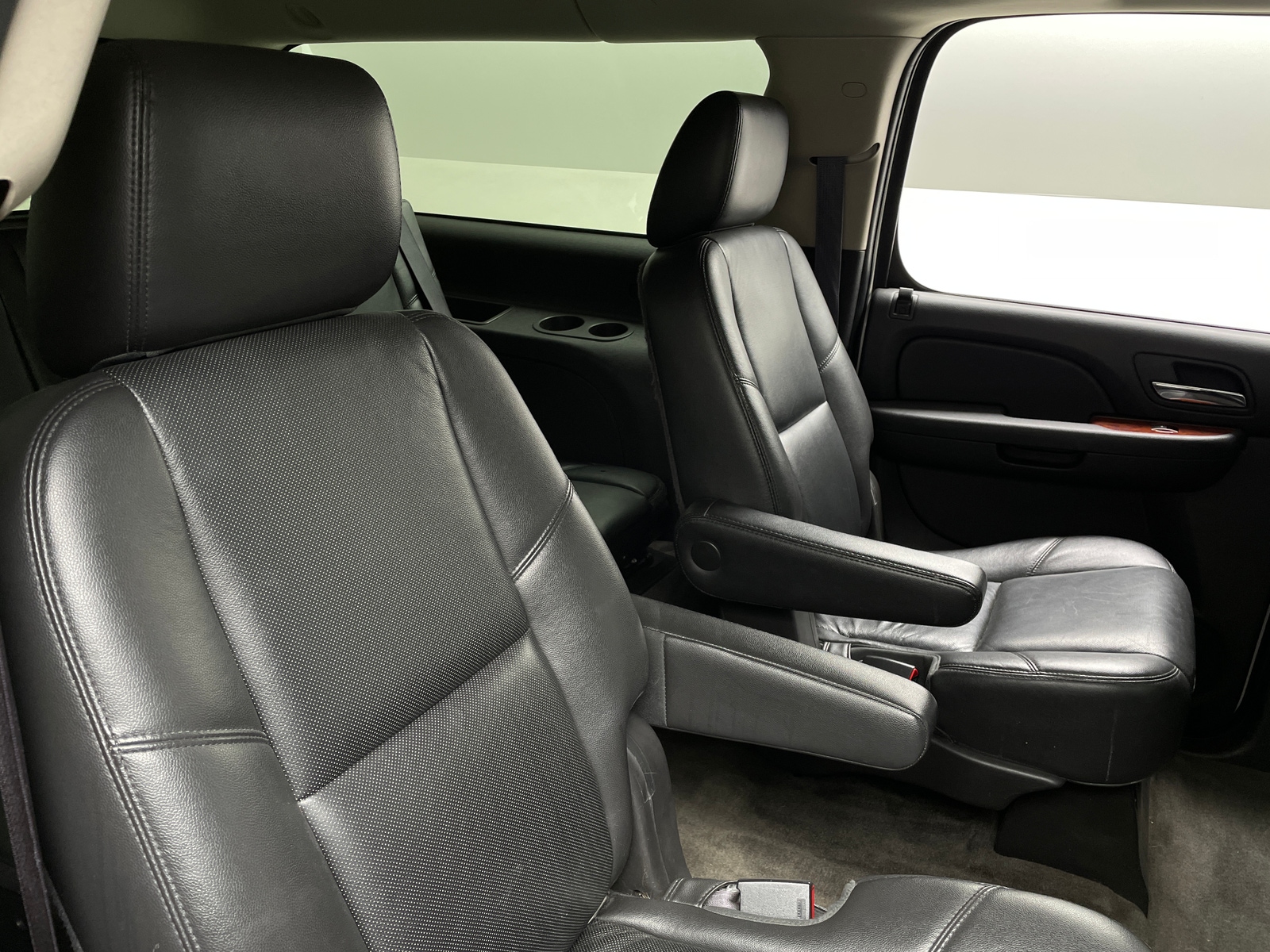 Thumbnail: 2012 Chevrolet Suburban - 5