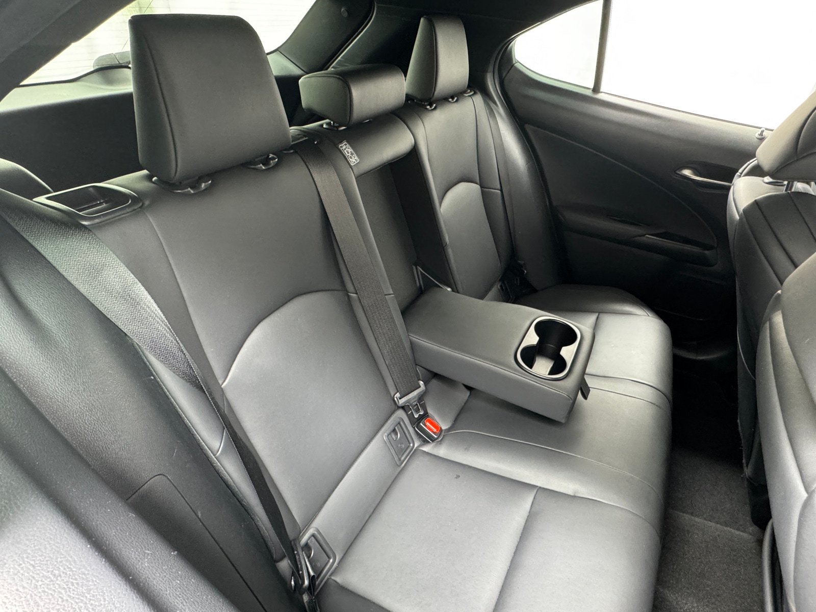 Thumbnail: 2019 Lexus UX - 5