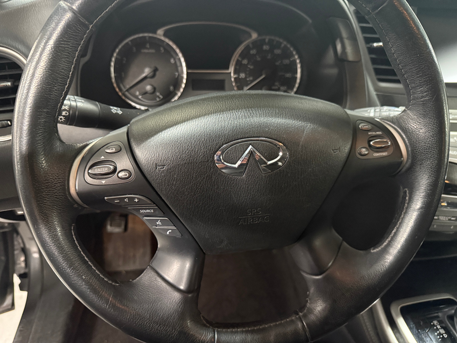 Thumbnail: 2017 INFINITI QX60 - 4
