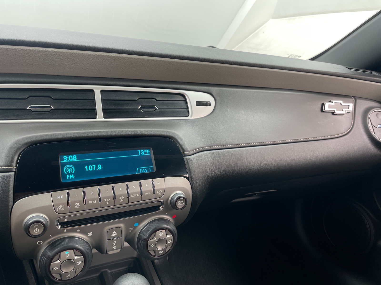 Thumbnail: 2014 Chevrolet Camaro - 3