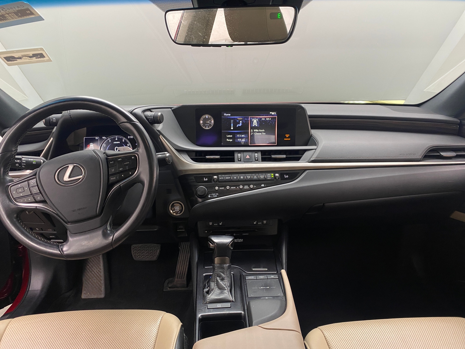 Thumbnail: 2019 Lexus ES - 2