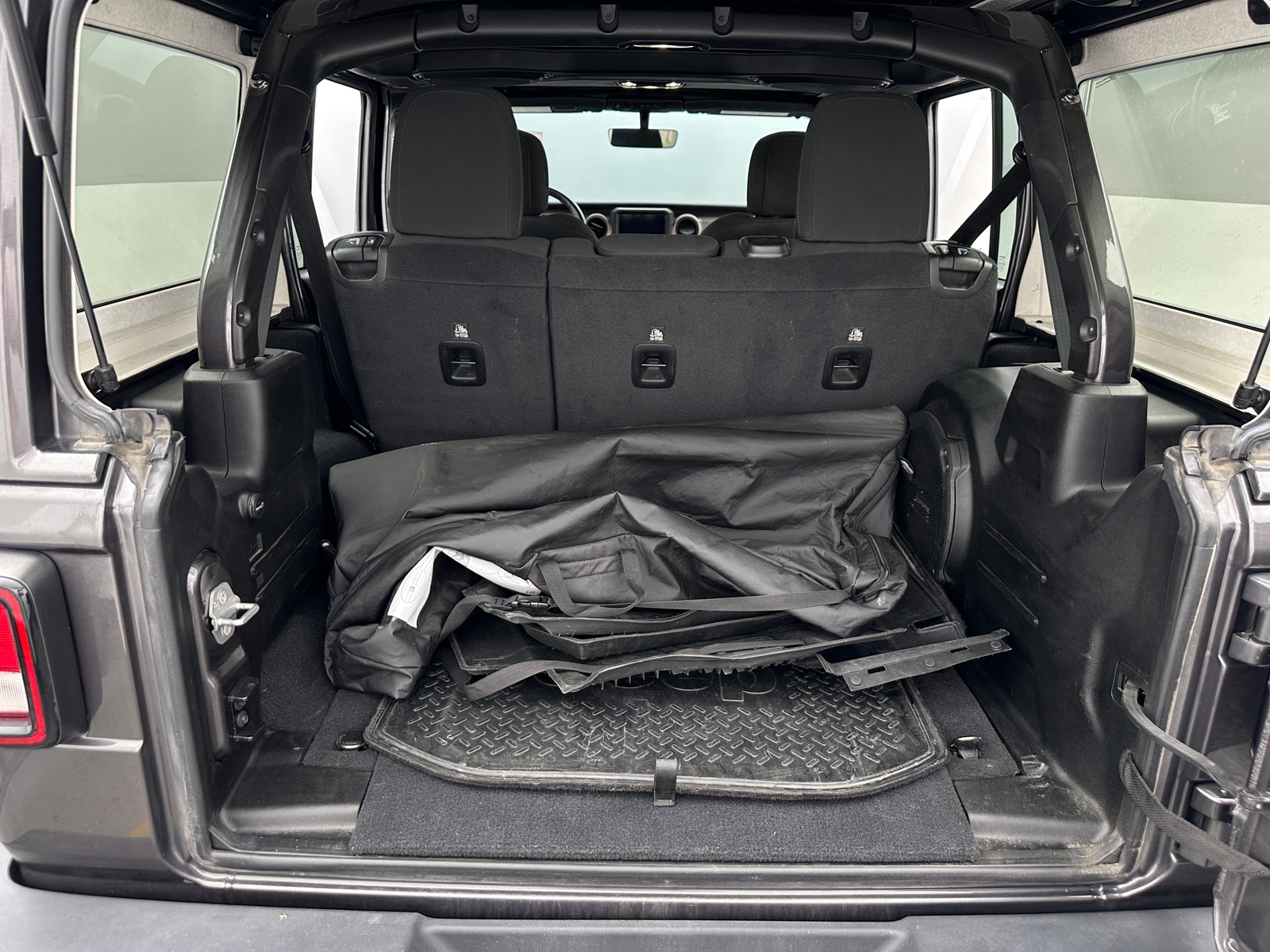Thumbnail: 2021 Jeep Wrangler - 7