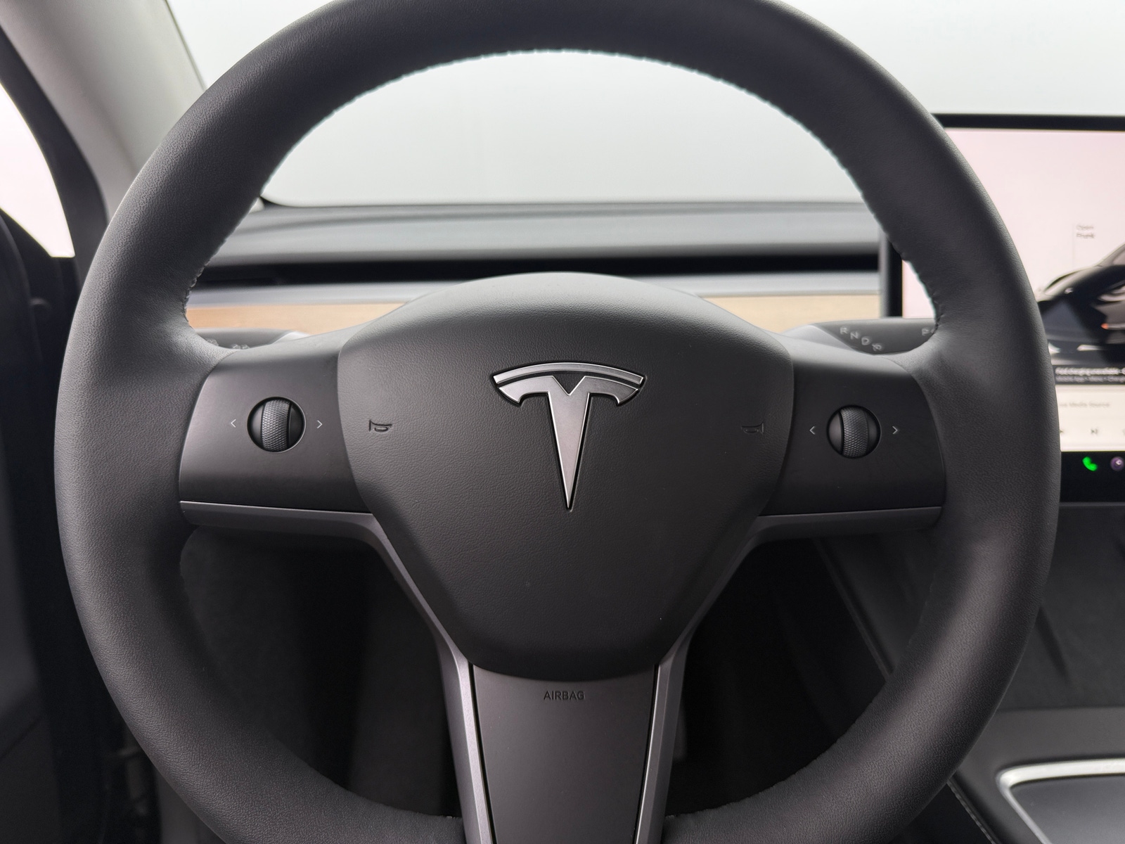 Thumbnail: 2023 Tesla Model Y - 4