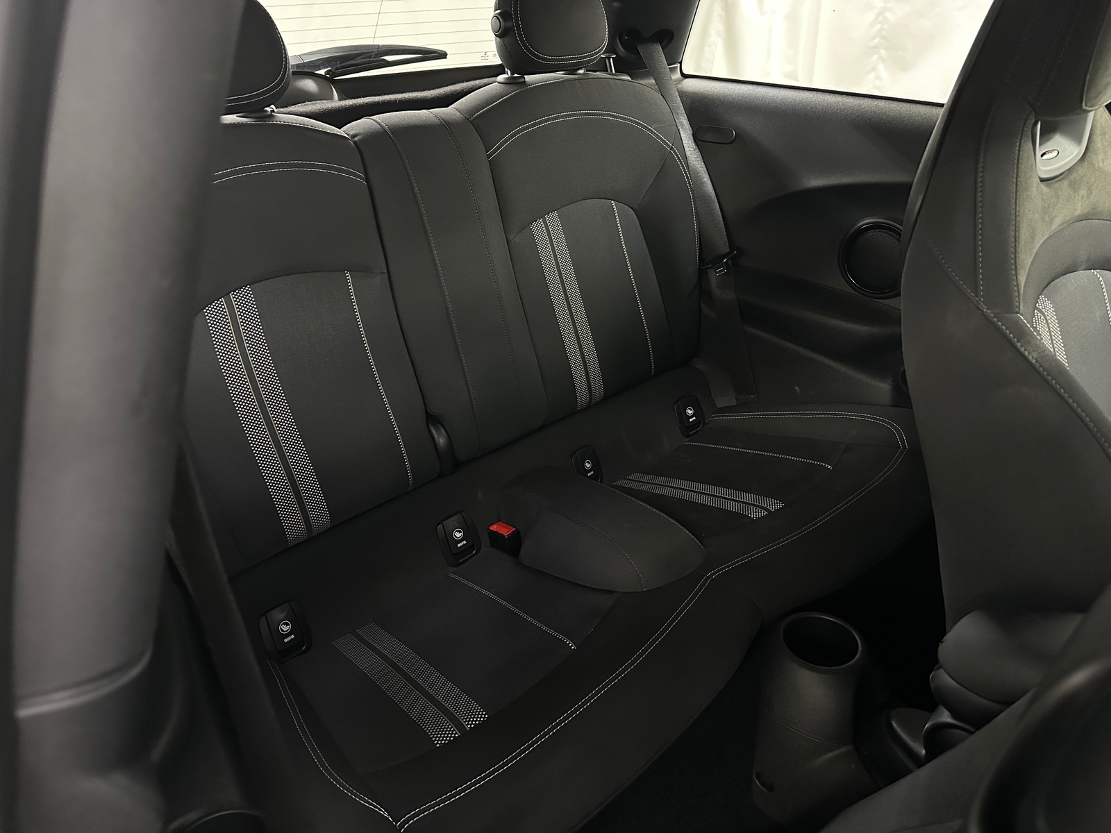 Thumbnail: 2021 MINI Cooper Hardtop - 6