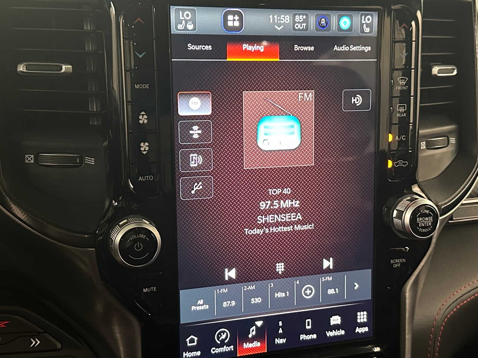 Thumbnail: 2022 RAM 1500 - 3