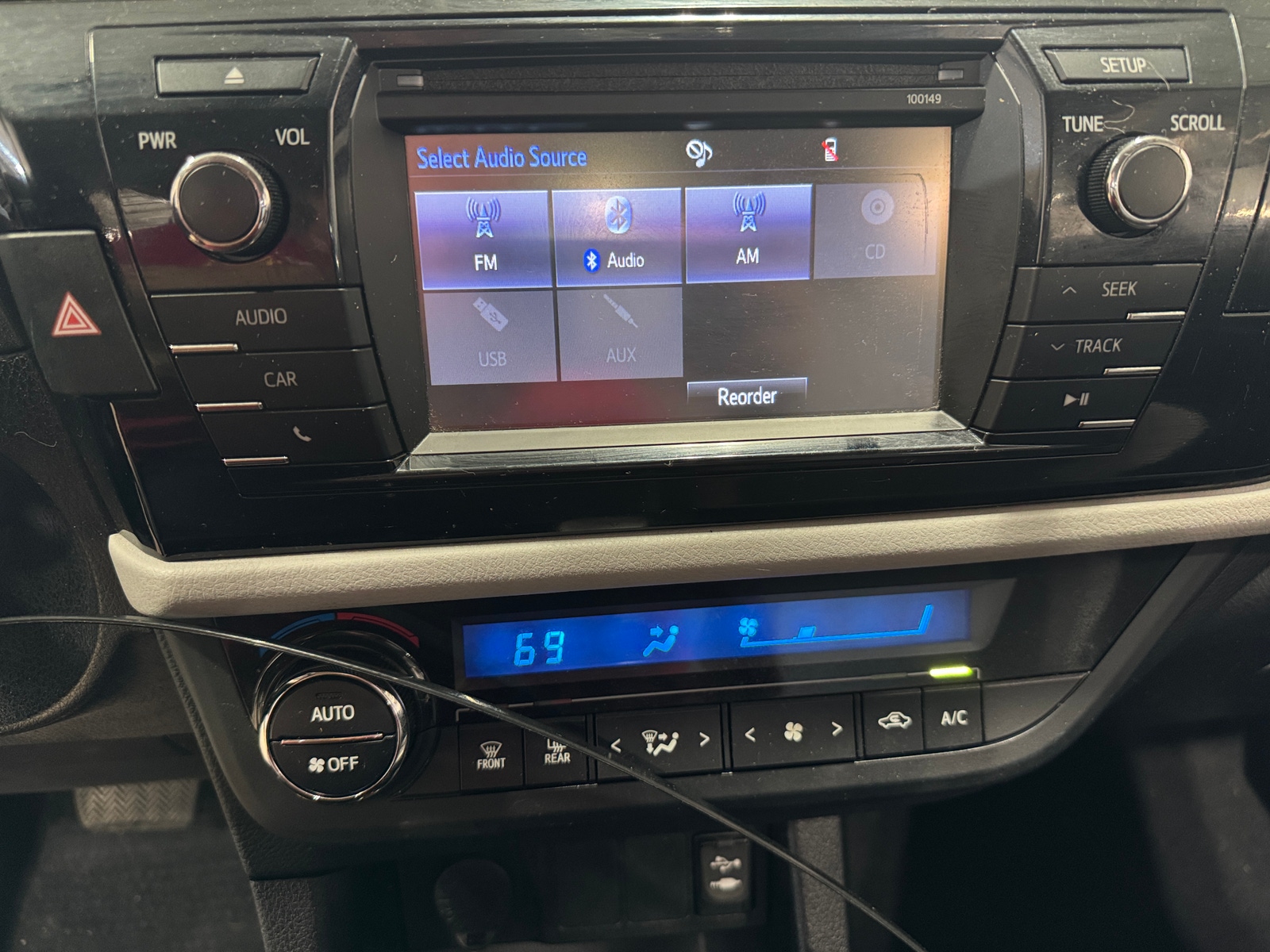 Thumbnail: 2015 Toyota Corolla - 4