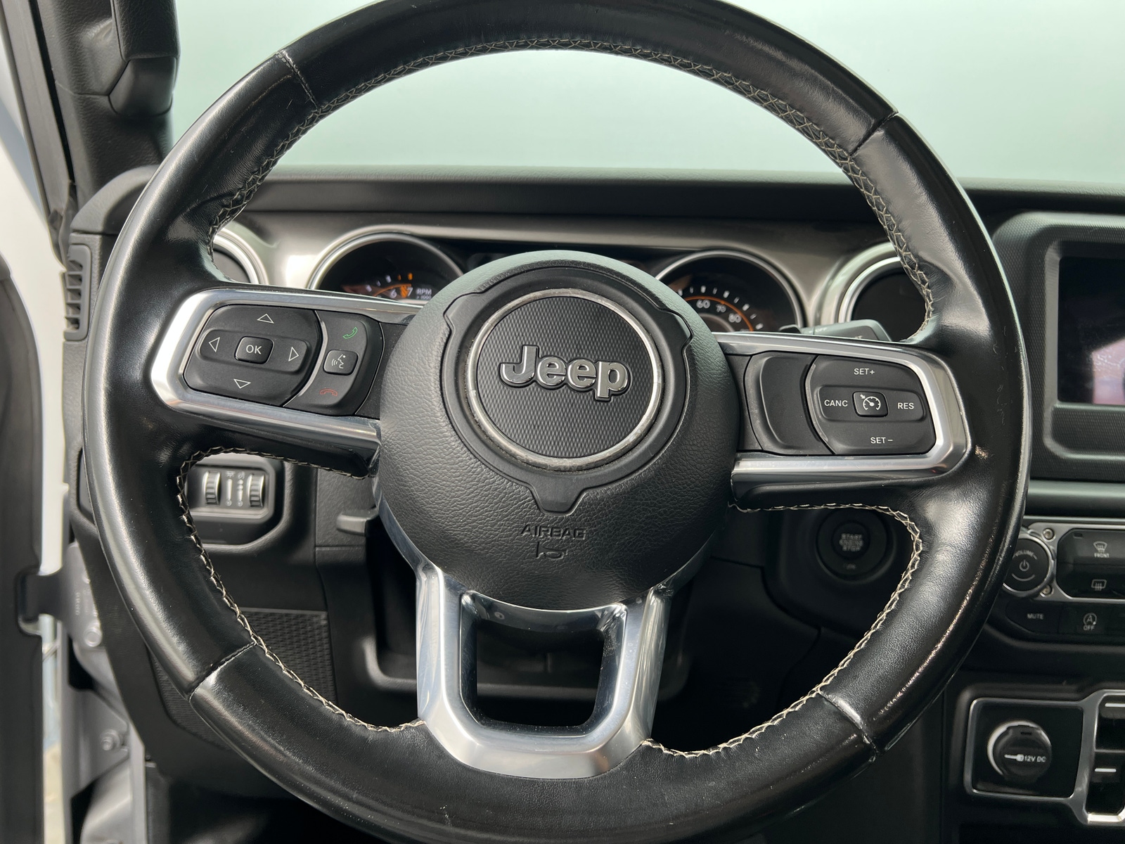 Thumbnail: 2020 Jeep Wrangler - 5