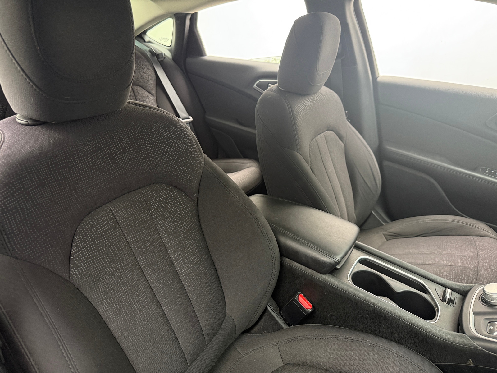 Thumbnail: 2015 Chrysler 200 - 2