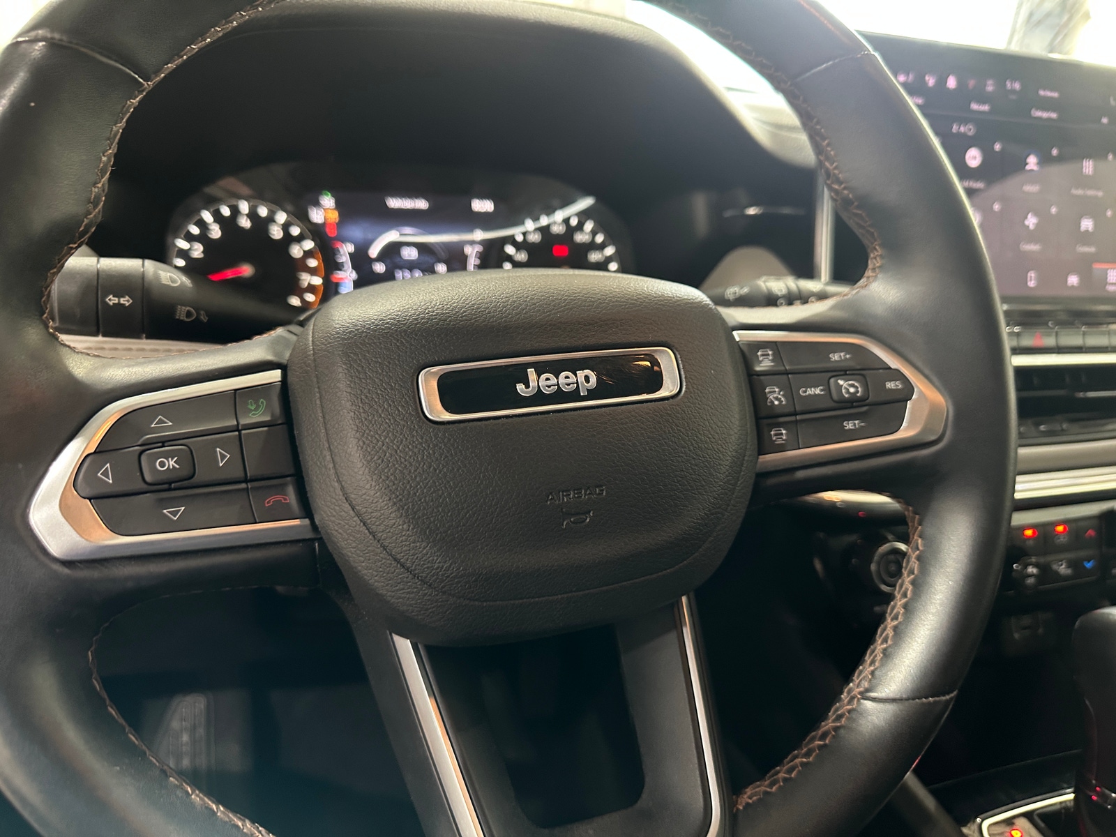 Thumbnail: 2022 Jeep Compass - 4