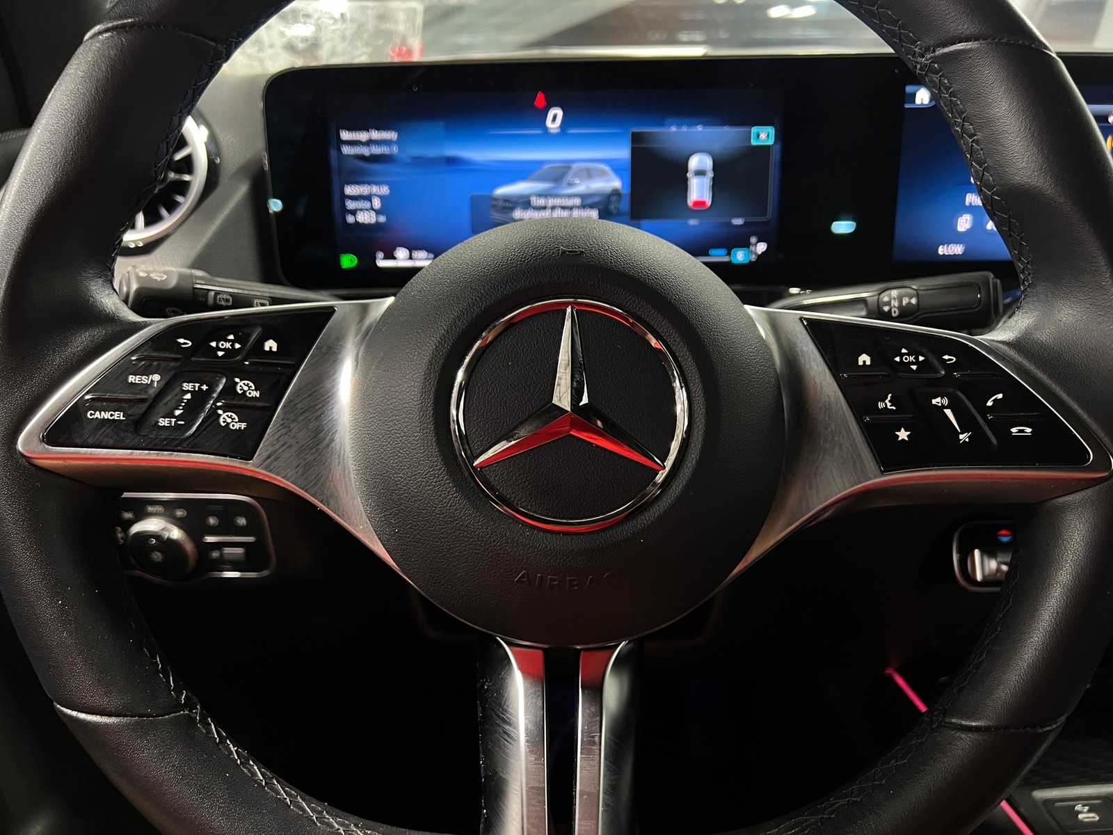 Thumbnail: 2025 Mercedes-Benz GLA - 4