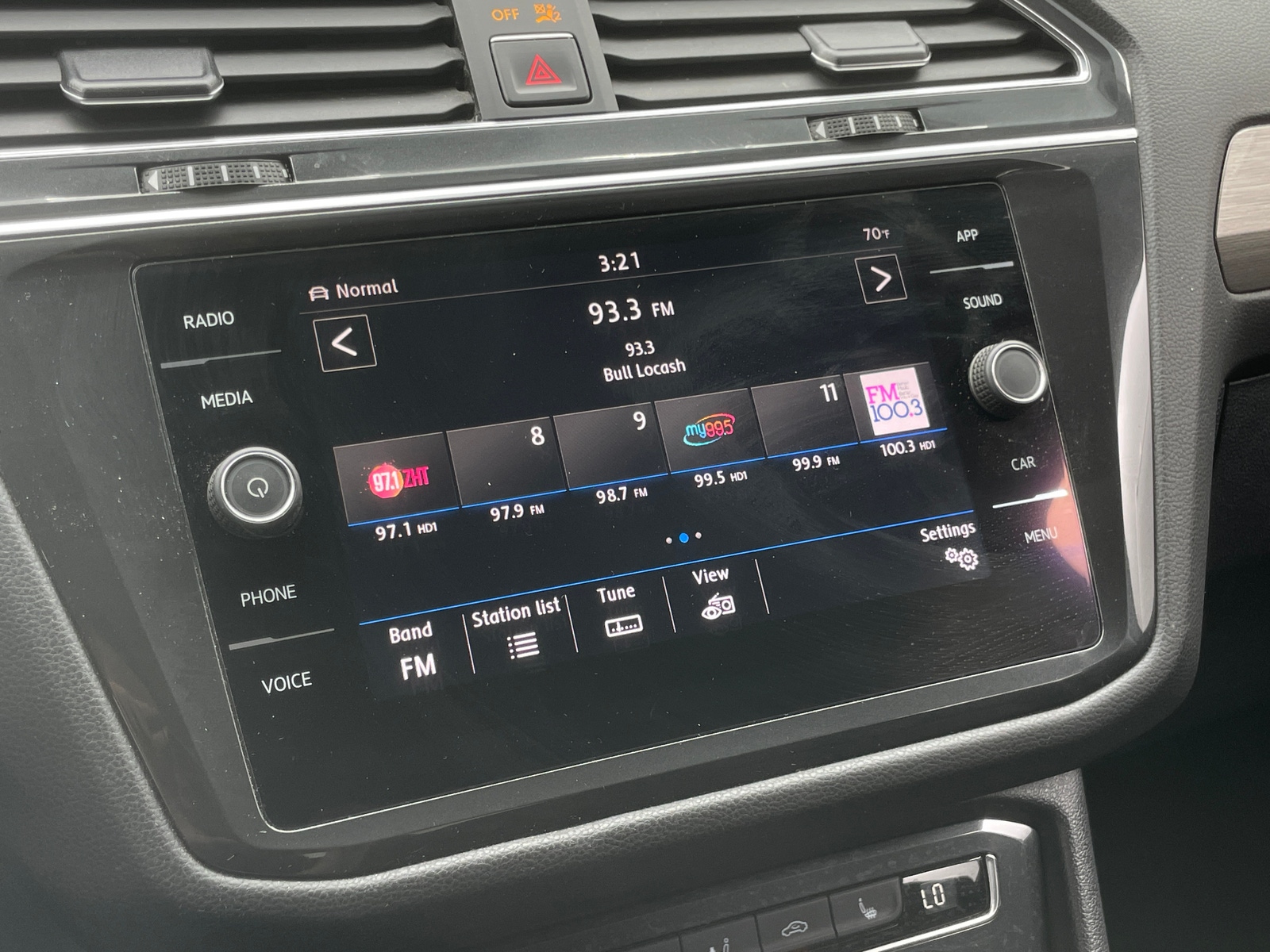 Thumbnail: 2018 Volkswagen Tiguan - 3
