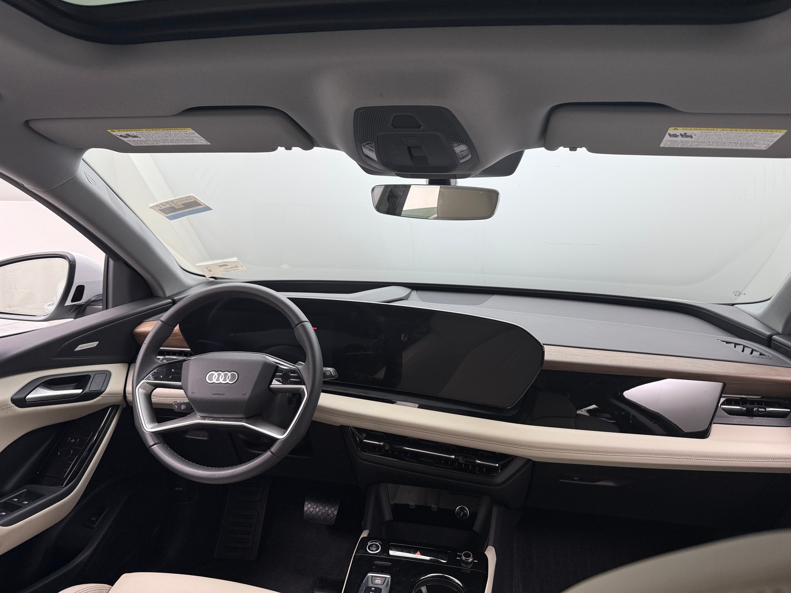 Thumbnail: 2025 Audi Q6 e-tron - 2