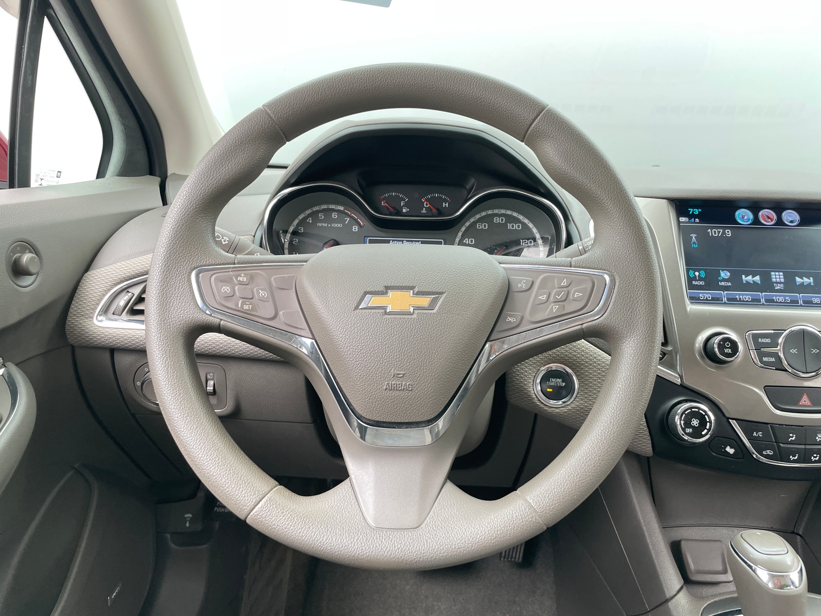 Thumbnail: 2018 Chevrolet Cruze - 5