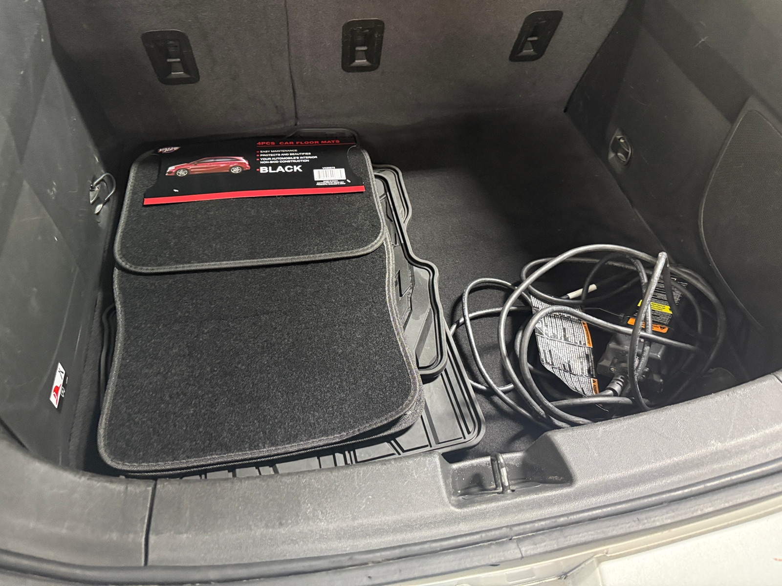 Thumbnail: 2017 Chevrolet Volt - 6