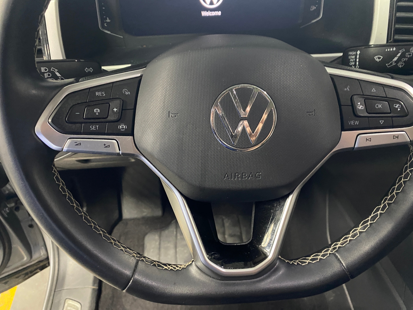 Thumbnail: 2022 Volkswagen Atlas - 4